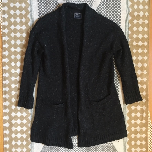 Warm and comfy black cardigan - Picture 4 of 4